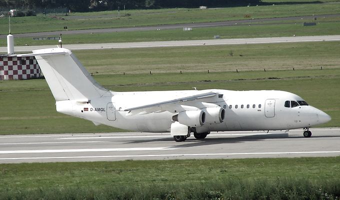 Avro RJ85