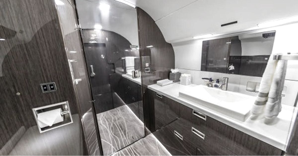 Can you shower in a private jet?